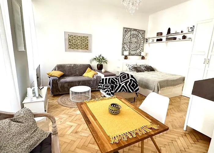 Apartmán Cozy Close To Metro - Self Check-in
